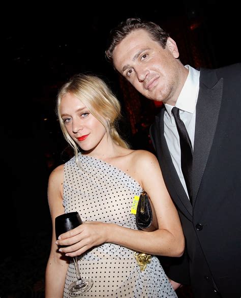 linda cardellini jason segel|Jason Segels Dating History: Michelle Williams, Linda。